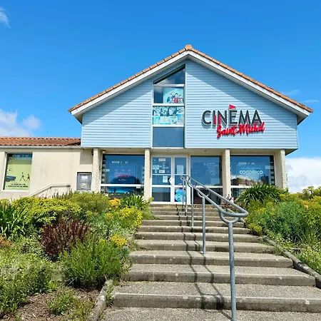 Vakantiehuis Chez Karine Et Rodolphe La Cosy, Piscines,