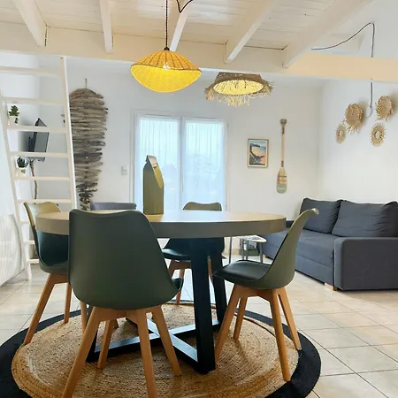 Chez Karine Et Rodolphe La Cosy, Piscines, *