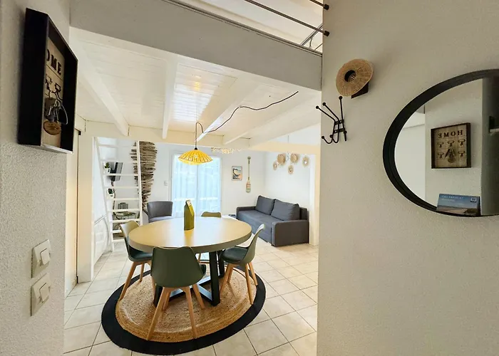 Chez Karine Et Rodolphe La Cosy, Piscines, *