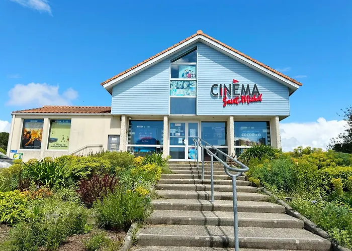 Nyaraló Chez Karine Et Rodolphe La Cosy, Piscines,